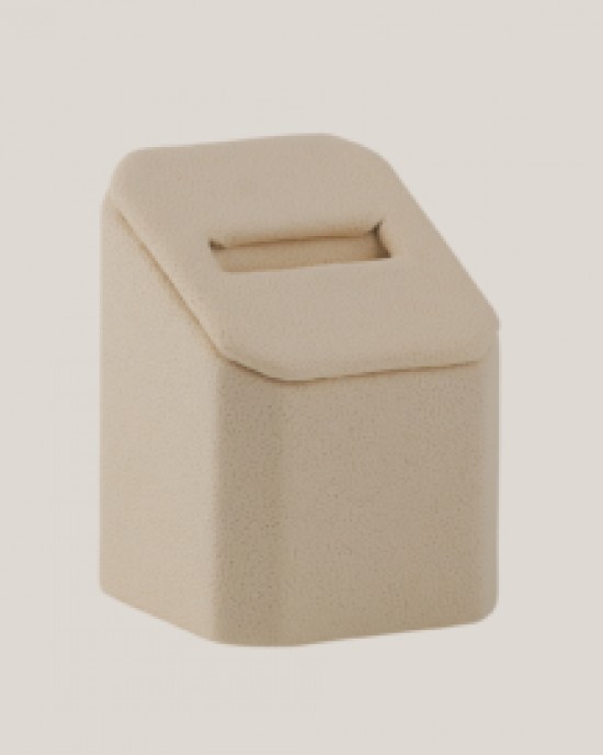 AD9